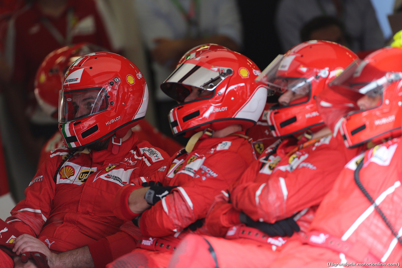 GP AUSTRIA, 09.07.2017- Gara, Ferrari meccanici