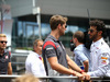 GP AUSTRIA, 09.07.2017- Romain Grosjean (FRA) Haas F1 Team VF-17 e Daniel Ricciardo (AUS) Red Bull Racing RB13
