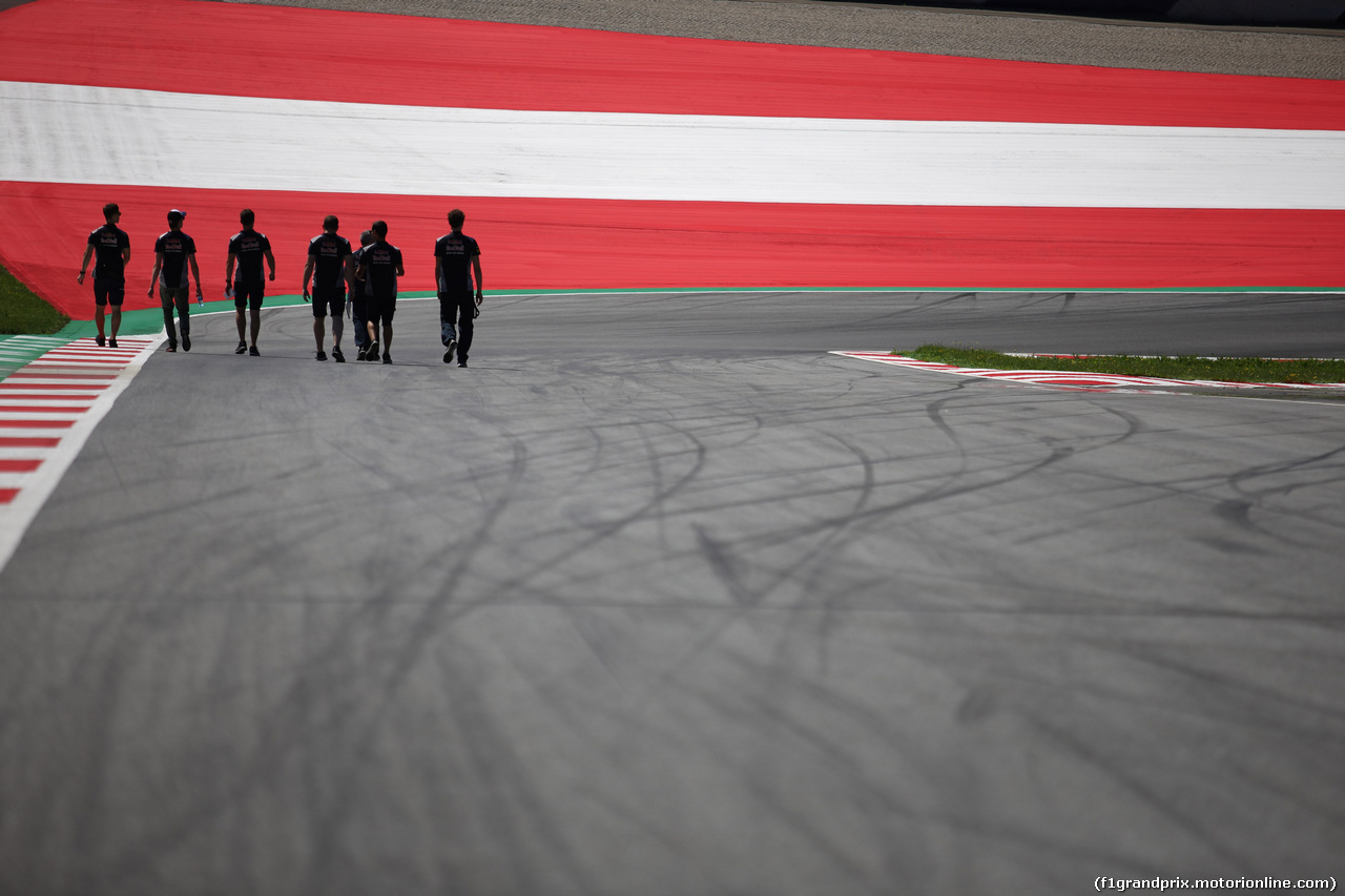 GP AUSTRIA, 06.07.2017- Daniil Kvyat (RUS) Scuderia Toro Rosso STR12