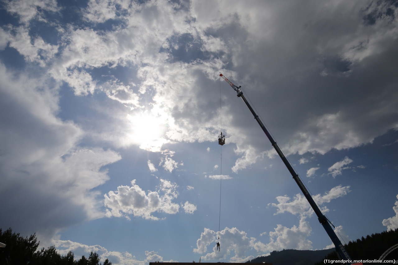 GP AUSTRIA, 06.07.2017- bungee jumping