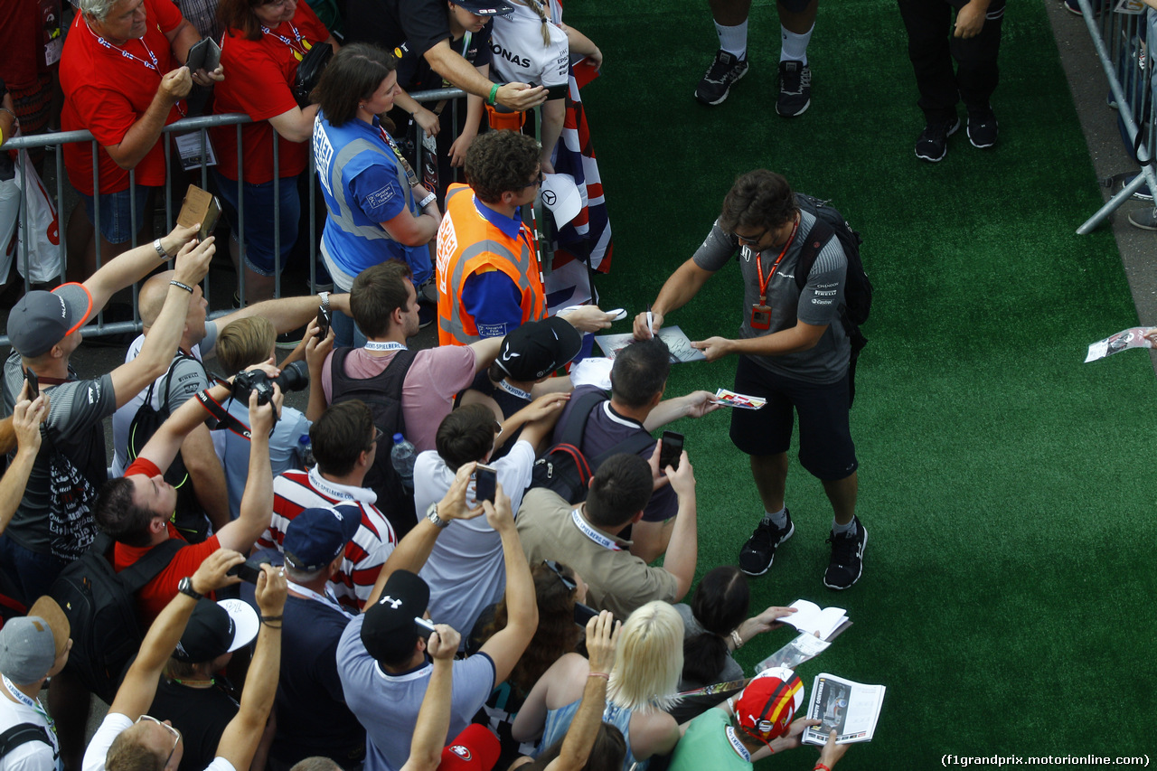 GP AUSTRIA, 08.07.2017- Autograph Session, Fernando Alonso (ESP) McLaren Honda MCL32