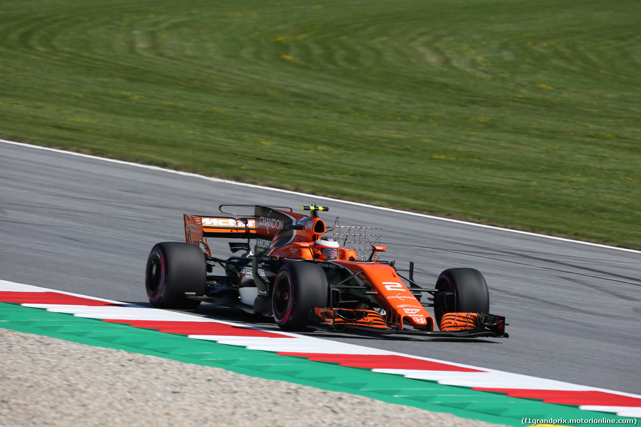 GP AUSTRIA, 07.07.2017- Prove Libere 1, Stoffel Vandoorne (BEL) McLaren MCL32