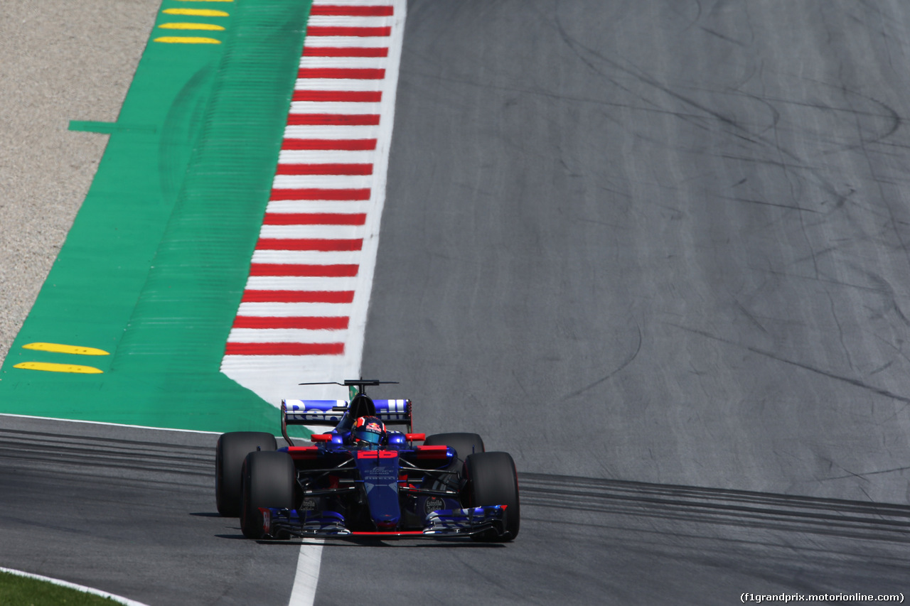 GP AUSTRIA, 07.07.2017- Prove Libere 1, Daniil Kvyat (RUS) Scuderia Toro Rosso STR12