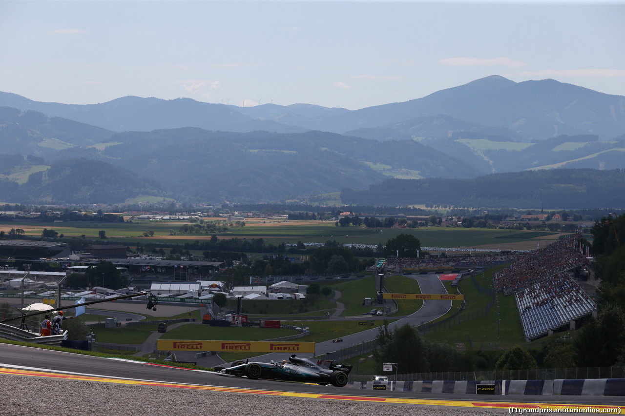 GP AUSTRIA, 07.07.2017- Prove Libere 1, Lewis Hamilton (GBR) Mercedes AMG F1 W08