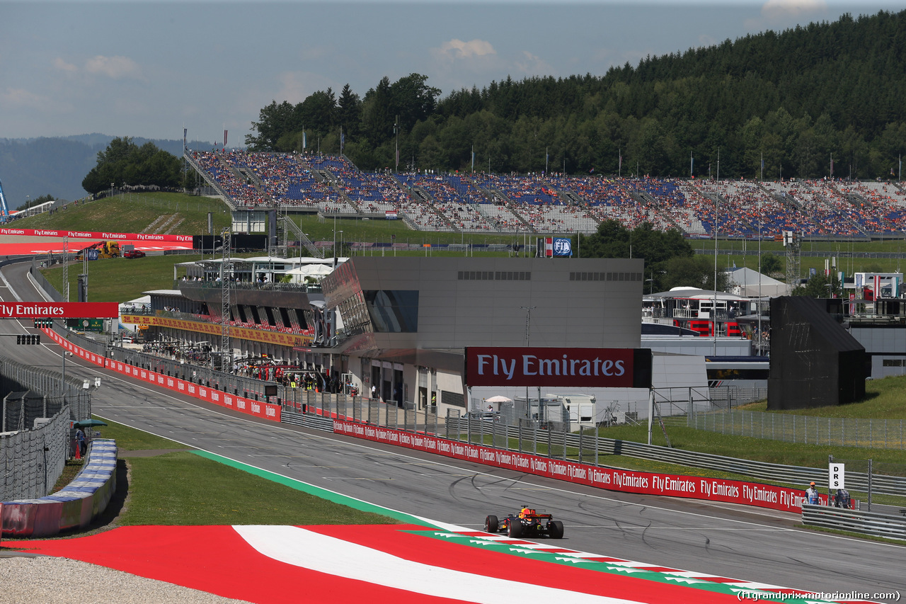 GP AUSTRIA, 07.07.2017- Prove Libere 1, Daniel Ricciardo (AUS) Red Bull Racing RB13