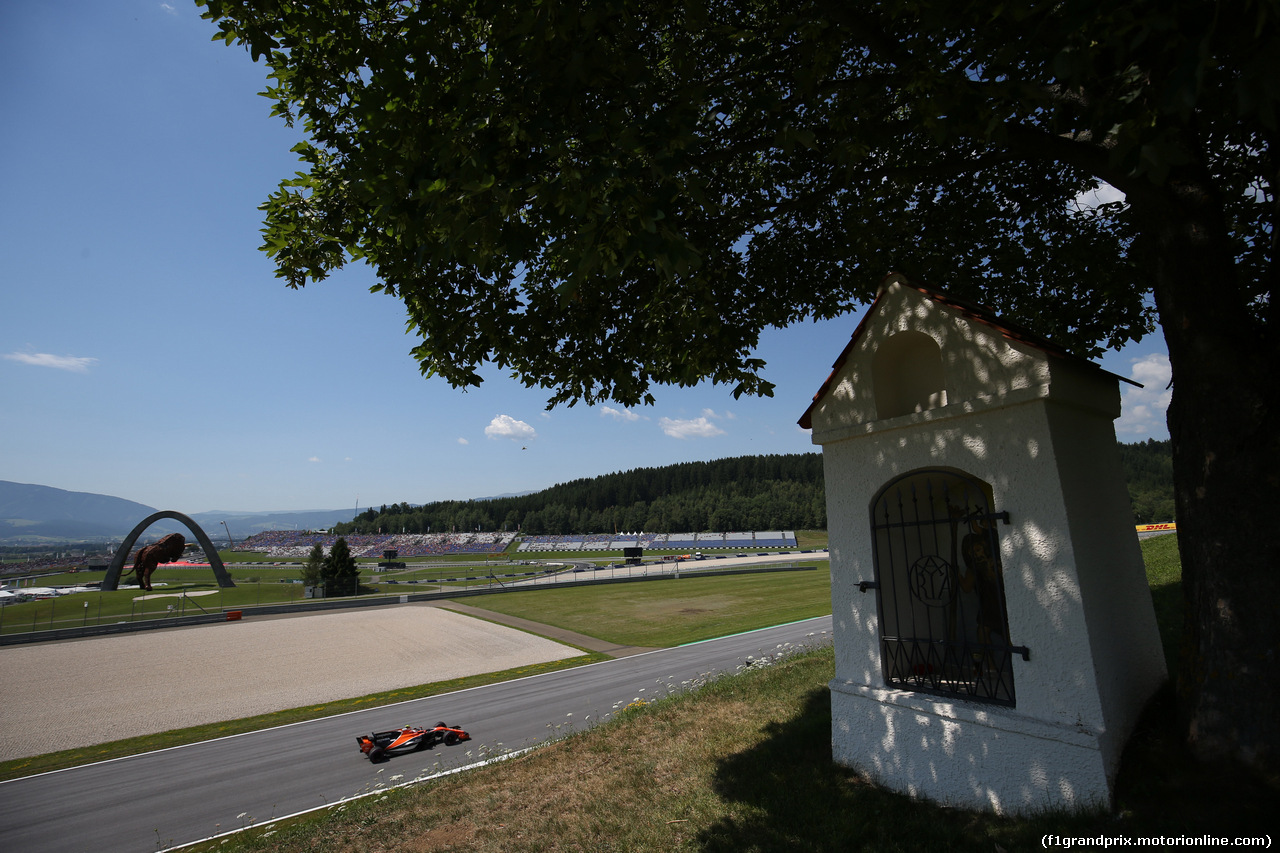 GP AUSTRIA, 07.07.2017- Prove Libere 1, Stoffel Vandoorne (BEL) McLaren MCL32