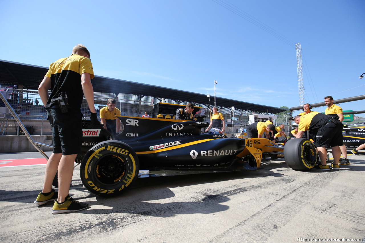 GP AUSTRIA, 07.07.2017- Prove Libere 1, Sergey Sirotkin (RUS) Renault Sport F1 Team RS17 3rd driver