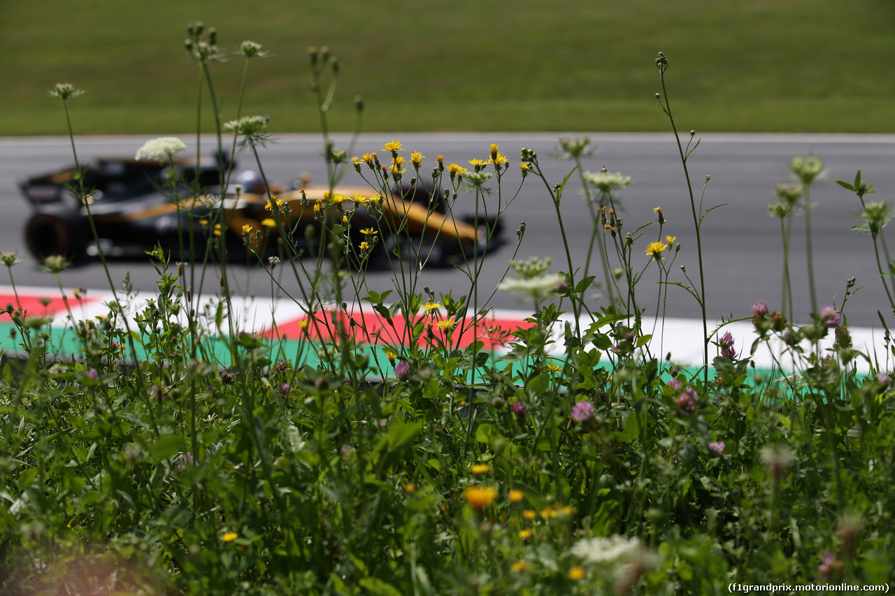 GP AUSTRIA, 07.07.2017- Prove Libere 1, Sergey Sirotkin (RUS) Renault Sport F1 Team RS17 3rd driver