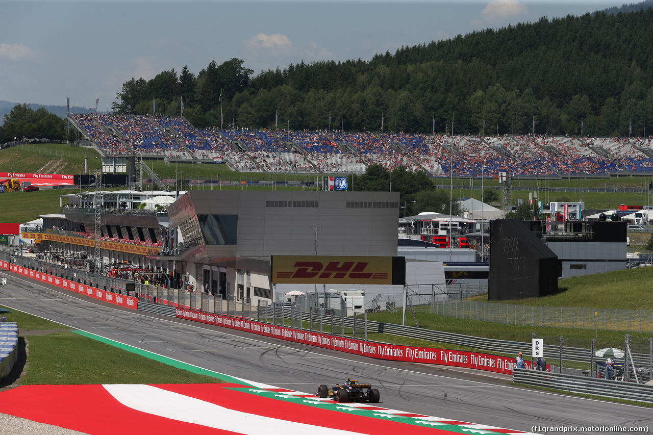 GP AUSTRIA, 07.07.2017- Prove Libere 1, Jolyon Palmer (GBR) Renault Sport F1 Team RS17