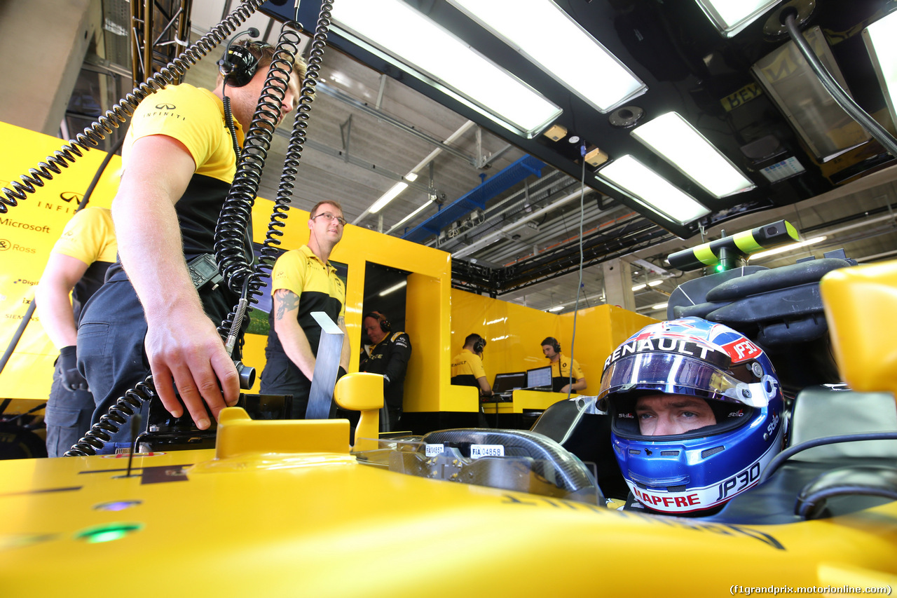 GP AUSTRIA, 07.07.2017- Prove Libere 1, Jolyon Palmer (GBR) Renault Sport F1 Team RS17