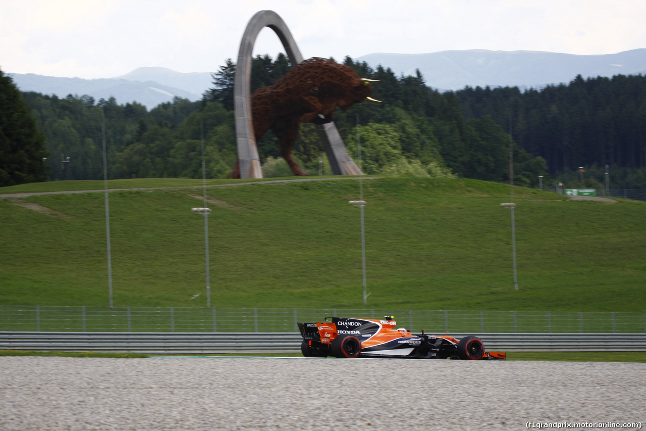 GP AUSTRIA, 07.07.2017- Prove Libere 2, Stoffel Vandoorne (BEL) McLaren MCL32