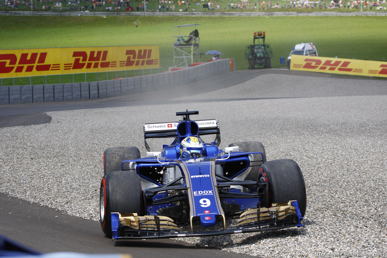 GP AUSTRIA, 07.07.2017- Prove Libere 2, Marcus Ericsson (SUE) Sauber C36 out of track