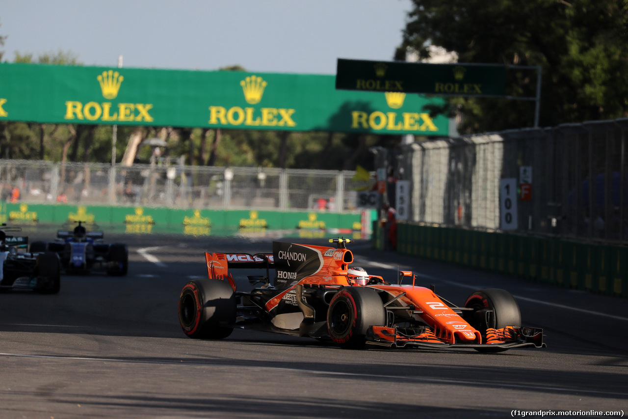 GP AZERBAIJAN, 25.06.2017 - Gara, Stoffel Vandoorne (BEL) McLaren MCL32