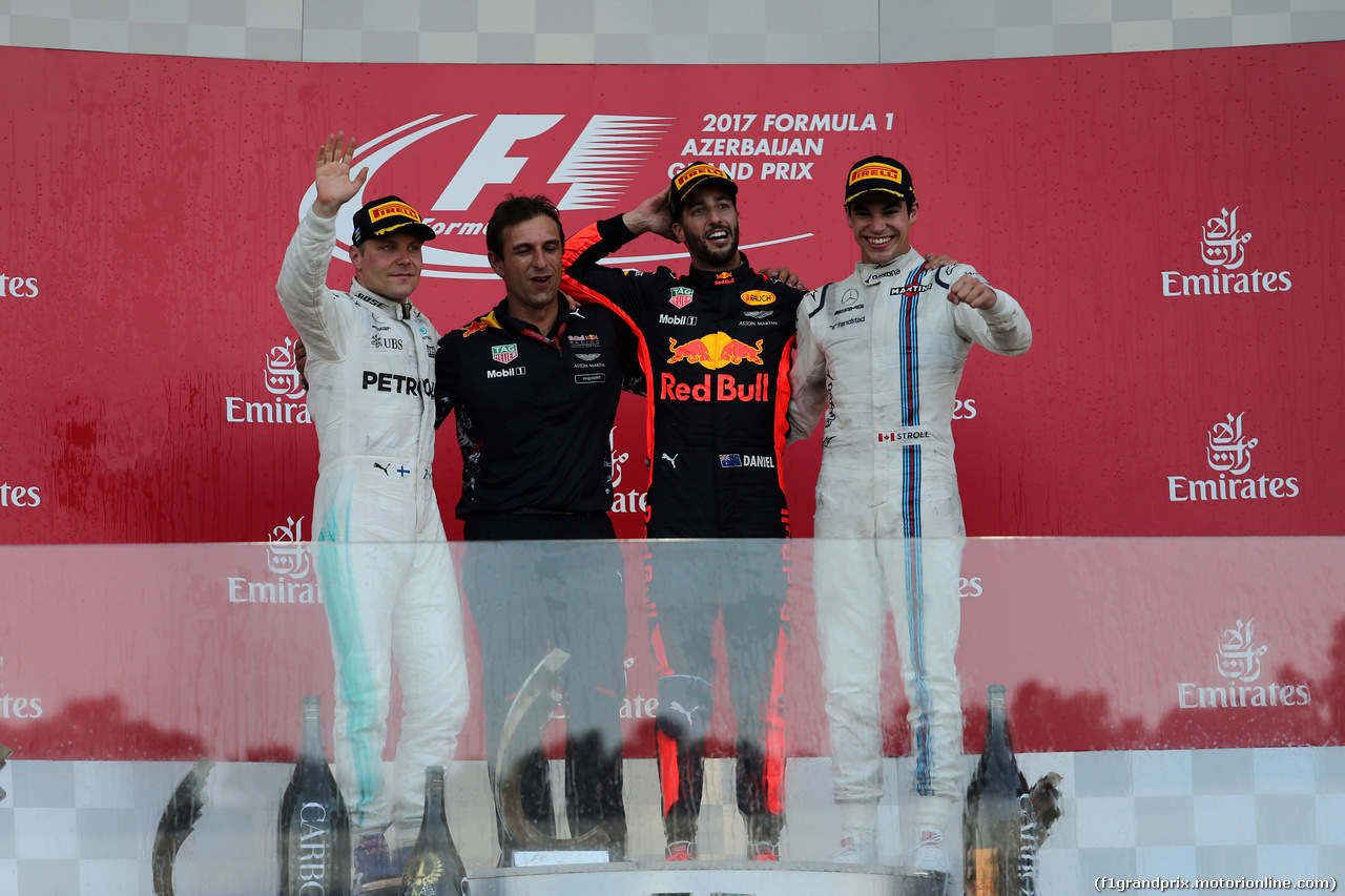GP AZERBAIJAN, 25.06.2017 - Gara, 1st place Daniel Ricciardo (AUS) Red Bull Racing RB13, 2nd place Valtteri Bottas (FIN) Mercedes AMG F1 W08 e 3rd place Lance Stroll (CDN) Williams FW40