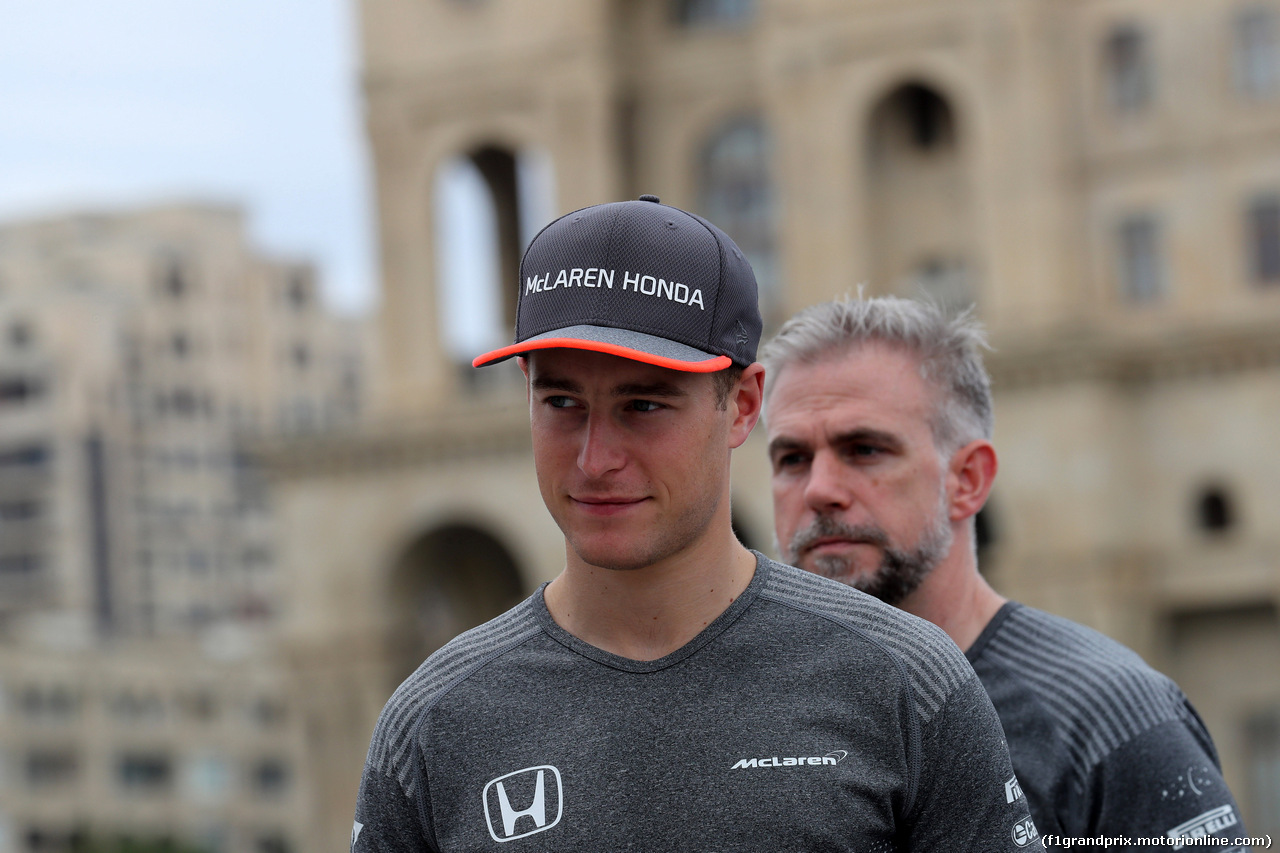 GP AZERBAIJAN, 22.06.2017 - Stoffel Vandoorne (BEL) McLaren MCL32