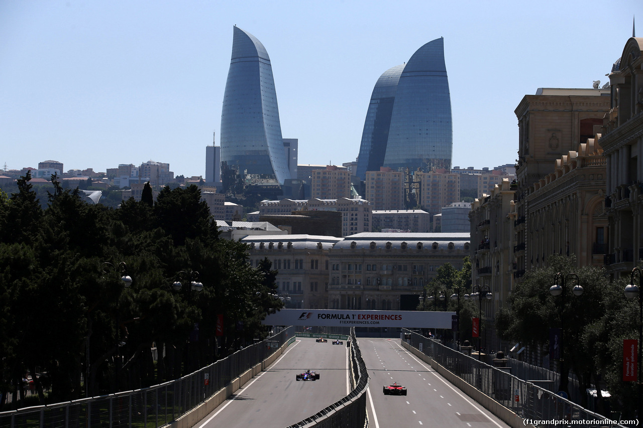 GP AZERBAIJAN, 24.06.2017 - Prove Libere 3, Carlos Sainz Jr (ESP) Scuderia Toro Rosso STR12 e Sebastian Vettel (GER) Ferrari SF70H