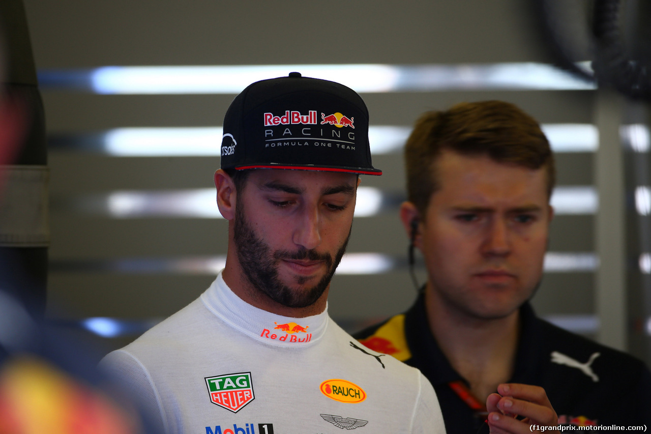 GP AZERBAIJAN, 24.06.2017 - Prove Libere 3, Daniel Ricciardo (AUS) Red Bull Racing RB13