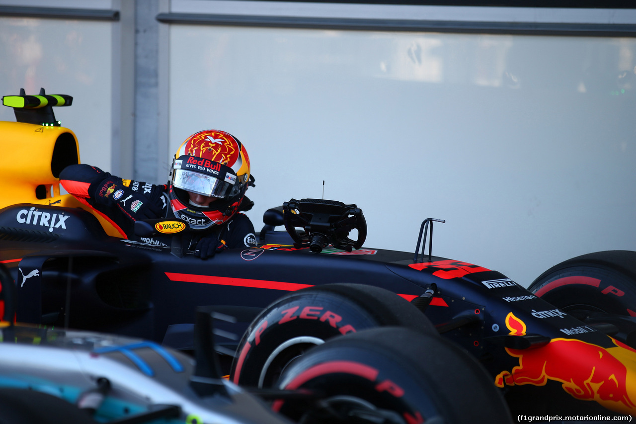 GP AZERBAIJAN, 24.06.2017 - Qualifiche, Carlos Sainz Jr (ESP) Scuderia Toro Rosso STR12