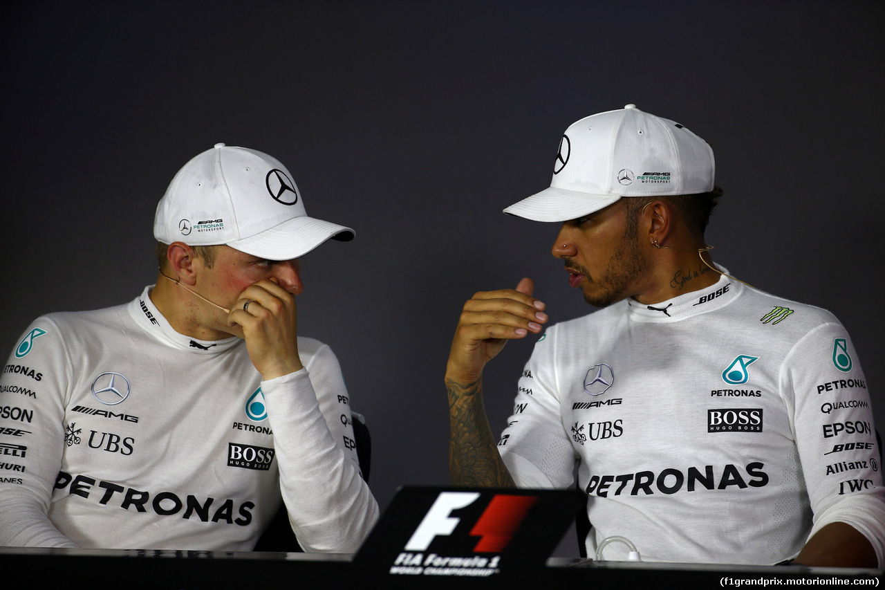 GP AZERBAIJAN, 24.06.2017 - Qualifiche, Conferenza Stampa, Valtteri Bottas (FIN) Mercedes AMG F1 W08 e Lewis Hamilton (GBR) Mercedes AMG F1 W08
