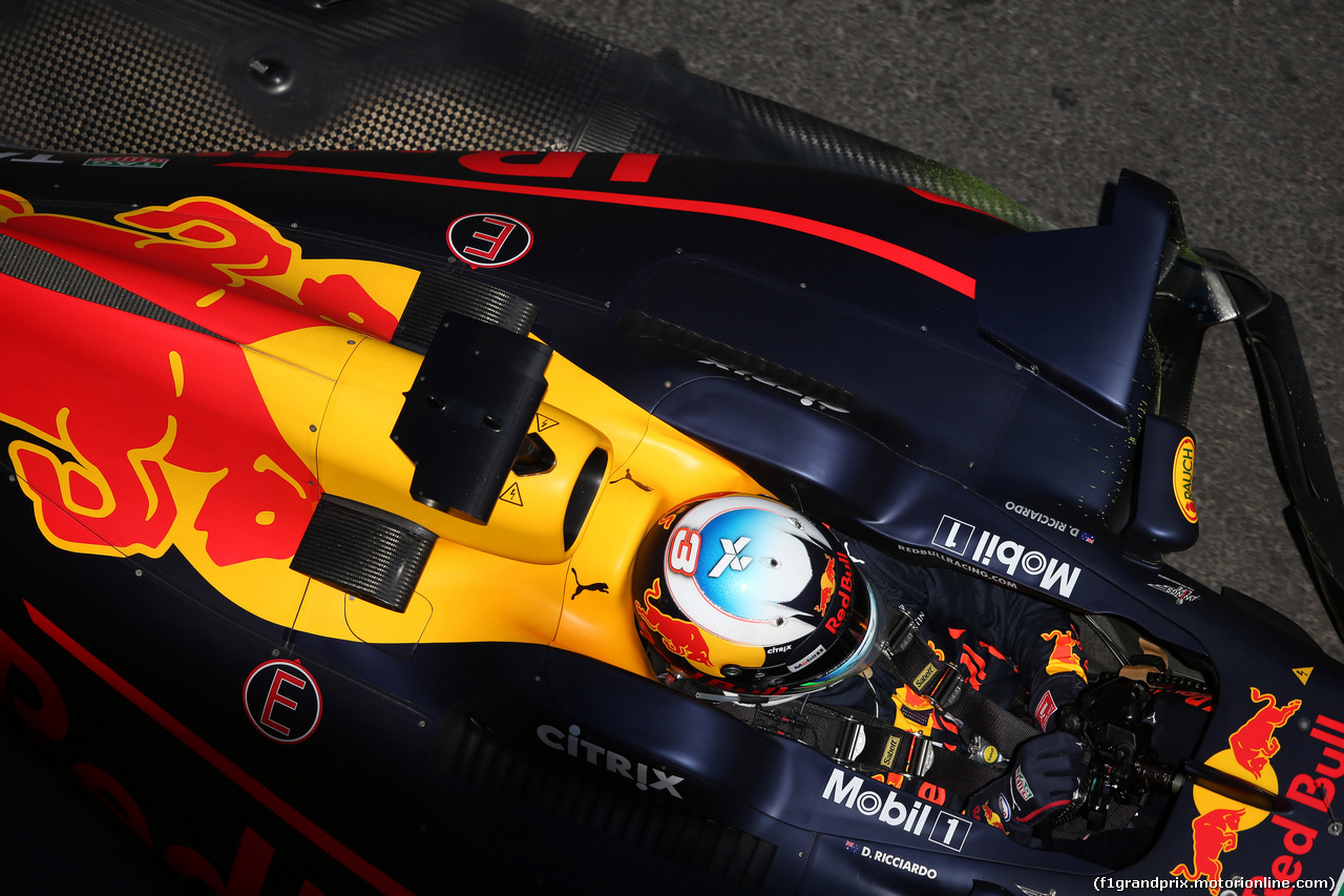 GP AZERBAIJAN, 23.06.2017 - Prove Libere 1, Daniel Ricciardo (AUS) Red Bull Racing RB13