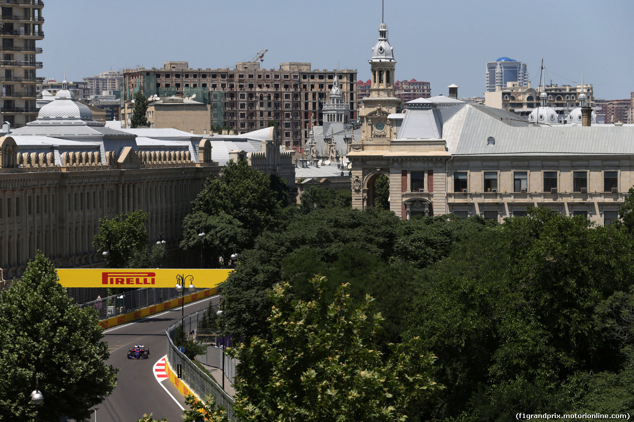 GP AZERBAIJAN, 23.06.2017 - Prove Libere 1, Carlos Sainz Jr (ESP) Scuderia Toro Rosso STR12