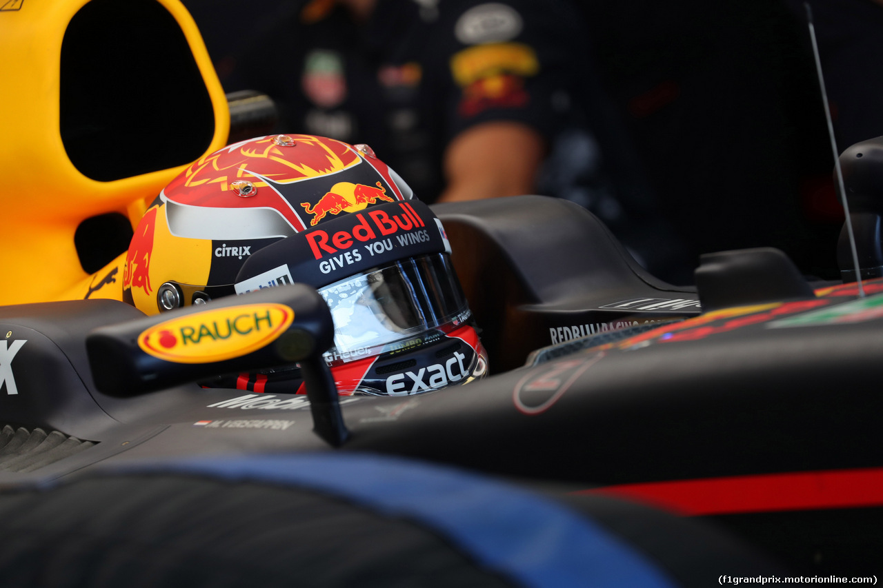 GP AZERBAIJAN, 23.06.2017 - Prove Libere 1, Daniel Ricciardo (AUS) Red Bull Racing RB13