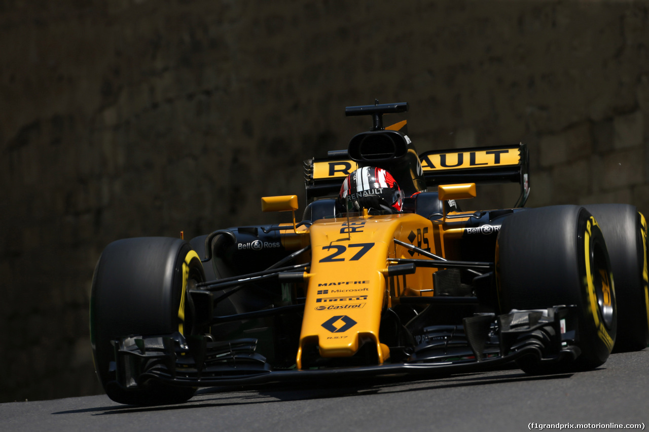 GP AZERBAIJAN, 23.06.2017 - Prove Libere 1, Nico Hulkenberg (GER) Renault Sport F1 Team RS17