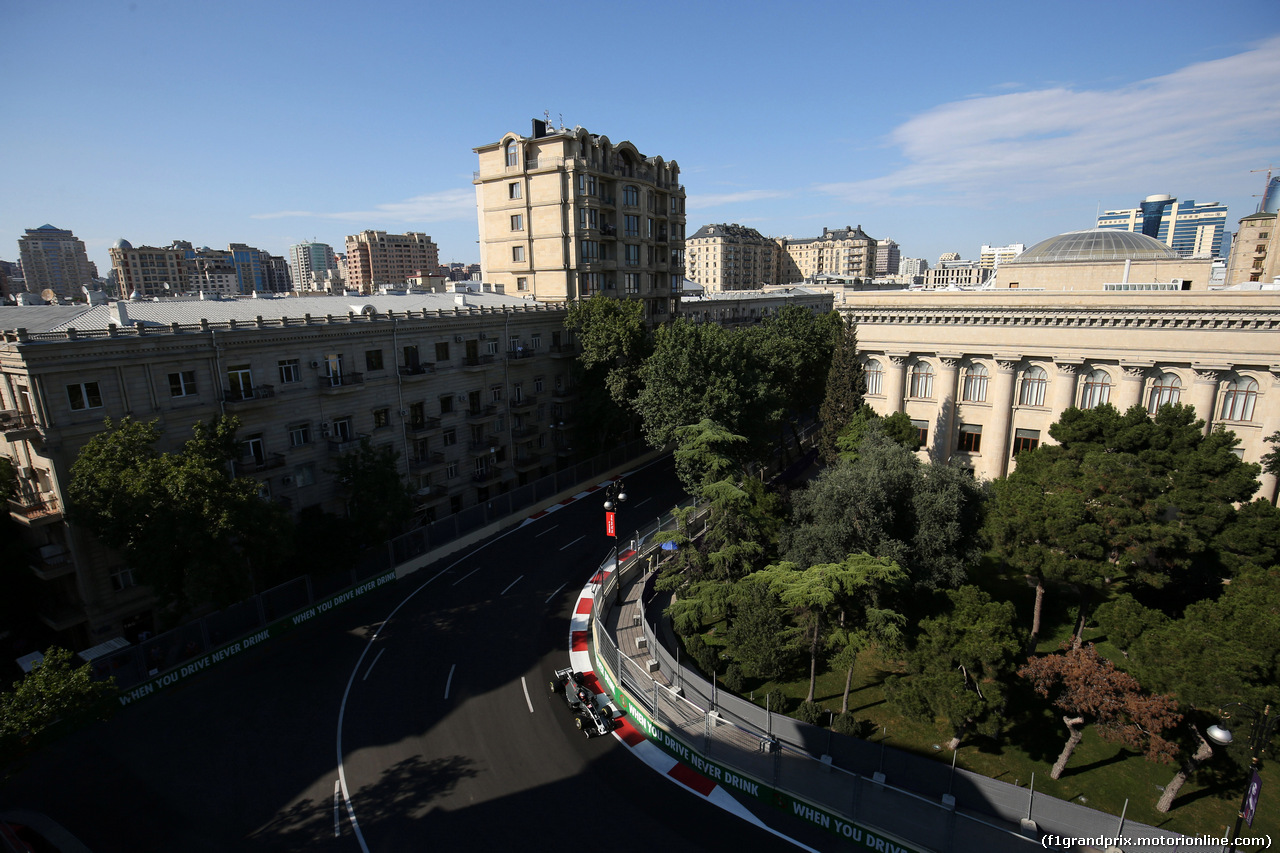 GP AZERBAIJAN, 23.06.2017 - Prove Libere 2, Romain Grosjean (FRA) Haas F1 Team VF-17