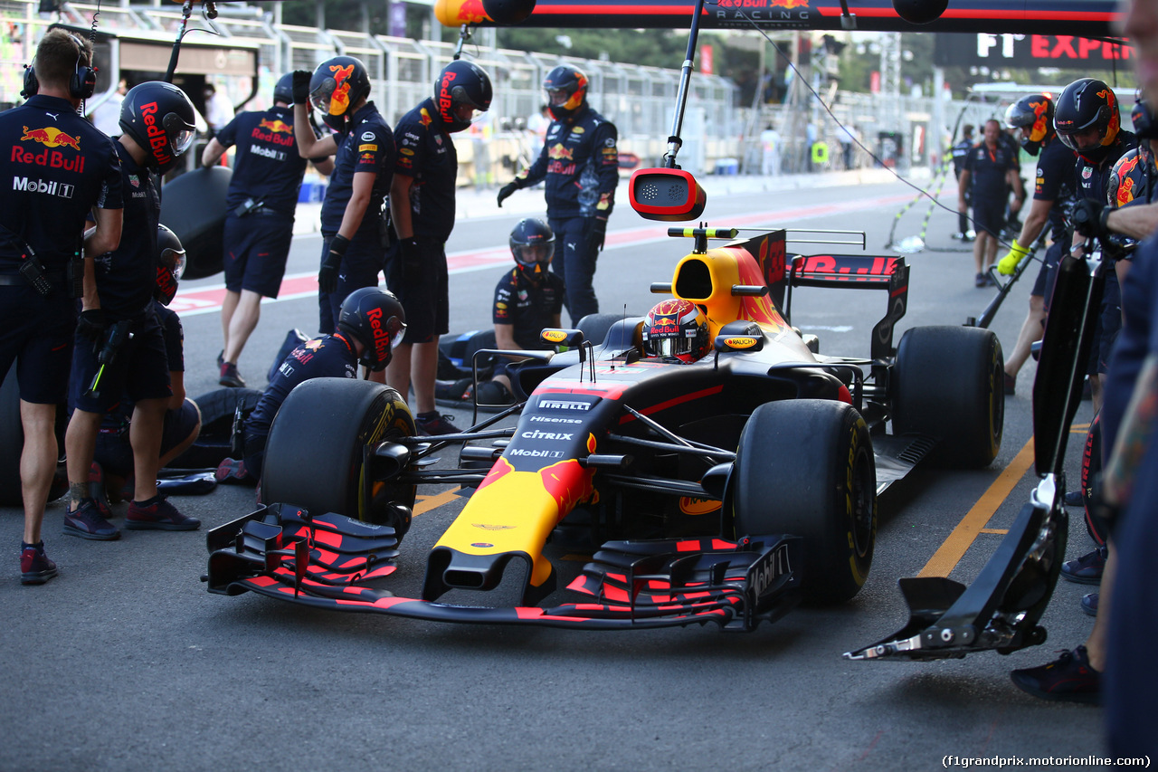 GP AZERBAIJAN, 23.06.2017 - Prove Libere 2, Max Verstappen (NED) Red Bull Racing RB13