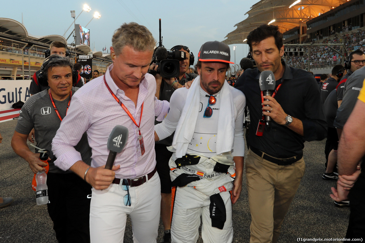 GP BAHRAIN, 16.04.2017 - Gara, David Coulthard (GBR), Fernando Alonso (ESP) McLaren MCL32 e Mark Webber (AUS)