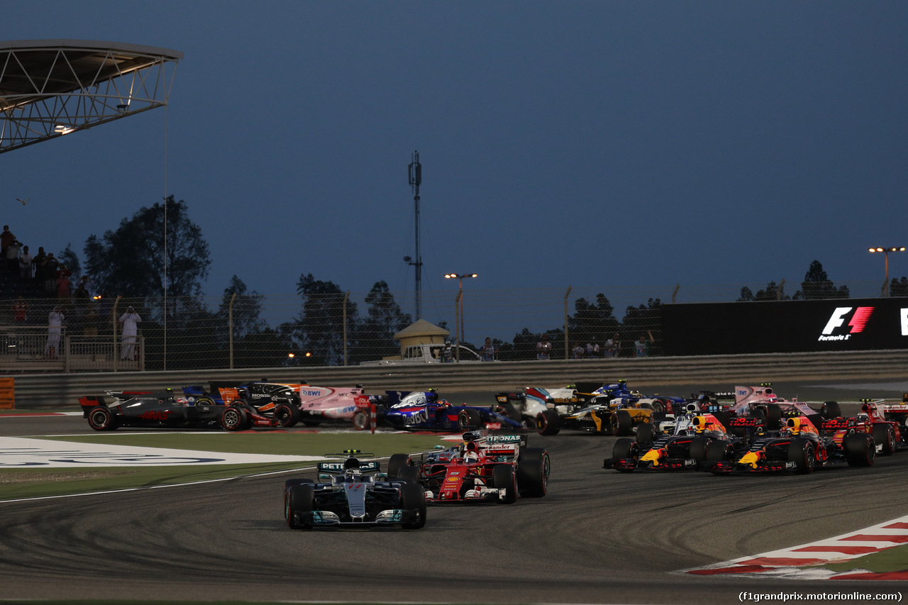GP BAHRAIN, 16.04.2017 - Gara, Start of the race
