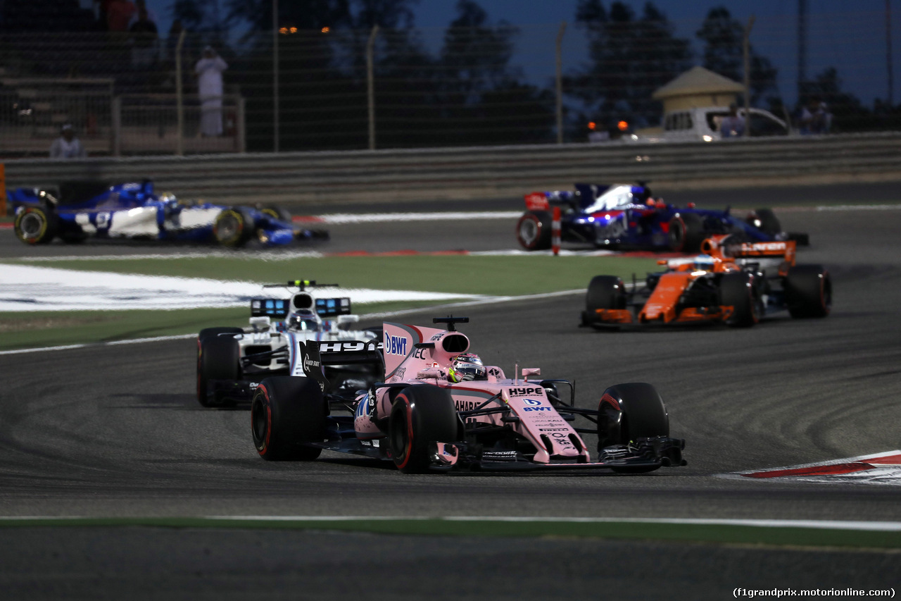 GP BAHRAIN, 16.04.2017 - Gara, Sergio Perez (MEX) Sahara Force India F1 VJM010