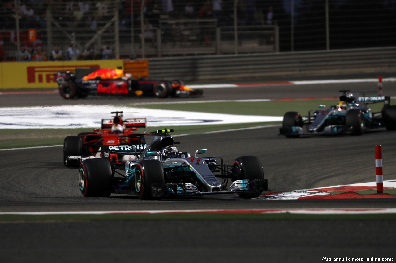 GP BAHRAIN, 16.04.2017 - Gara, Valtteri Bottas (FIN) Mercedes AMG F1 W08