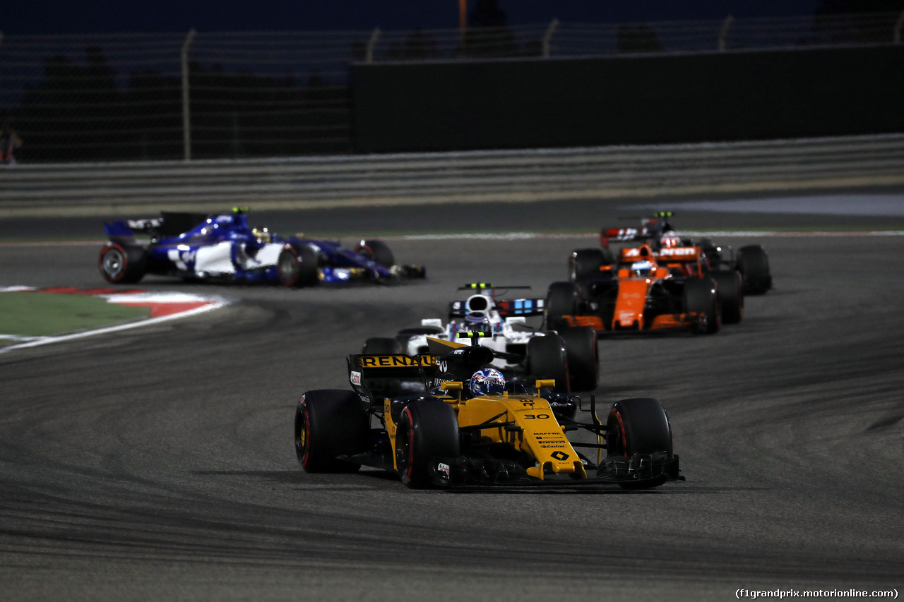 GP BAHRAIN, 16.04.2017 - Gara, Jolyon Palmer (GBR) Renault Sport F1 Team RS17