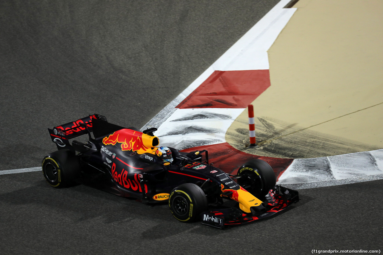 GP BAHRAIN, 16.04.2017 - Gara, Daniel Ricciardo (AUS) Red Bull Racing RB13