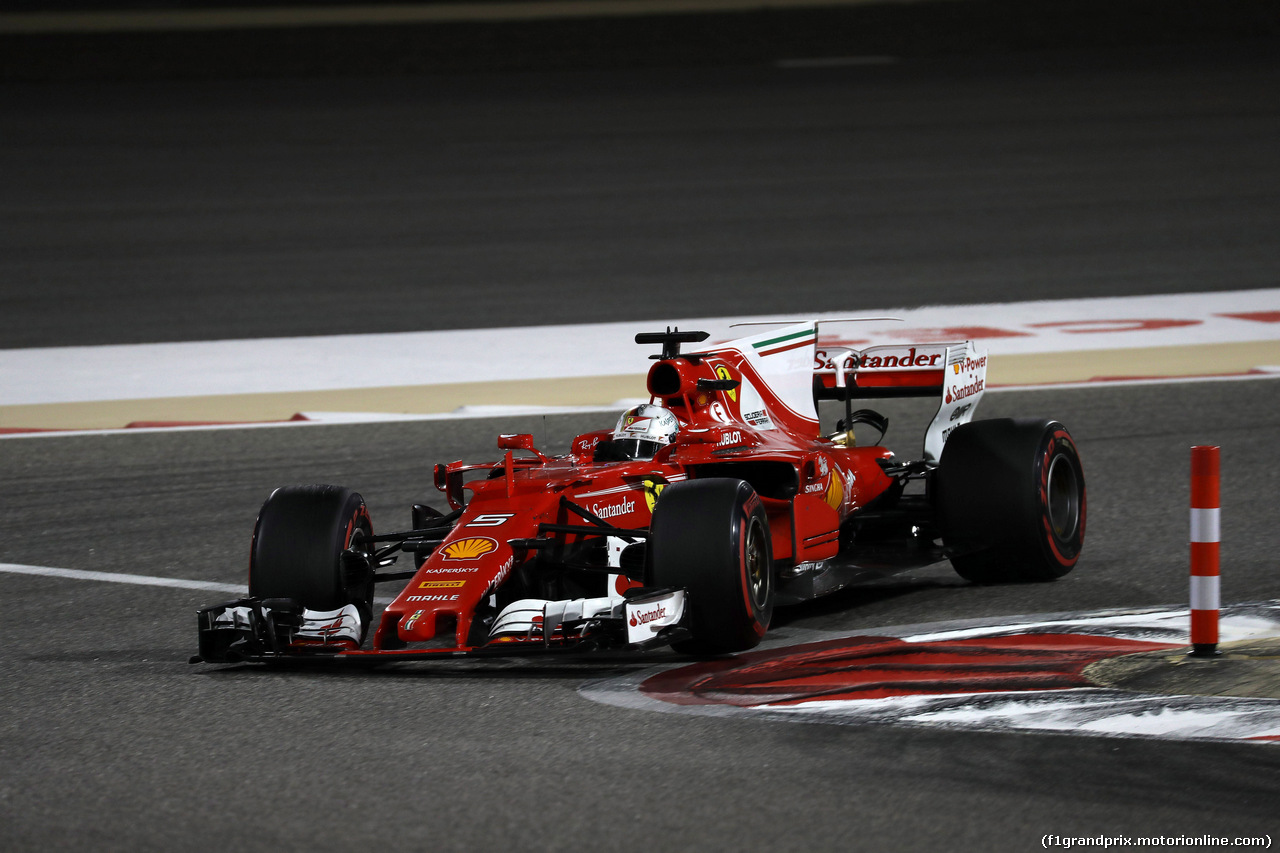 GP BAHRAIN, 16.04.2017 - Gara, Sebastian Vettel (GER) Ferrari SF70H