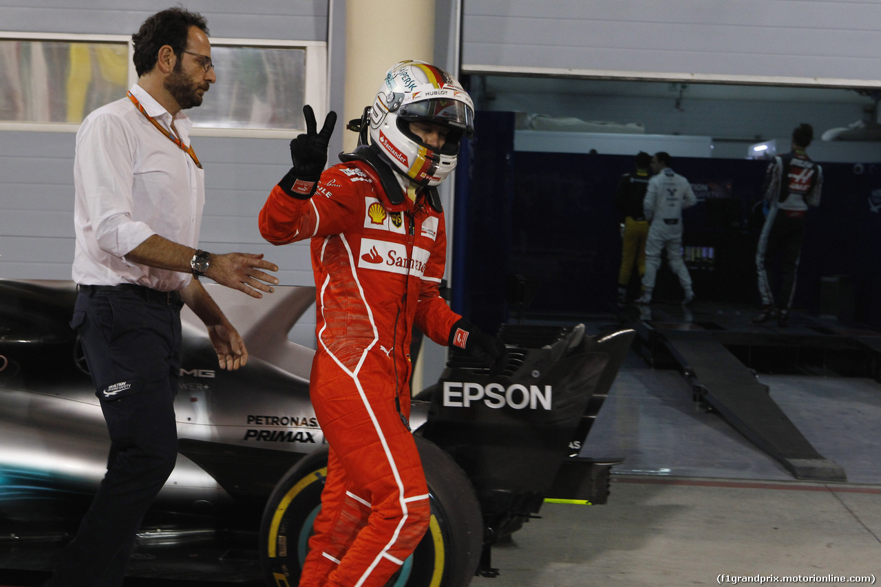 GP BAHRAIN, 16.04.2017 - Gara, Sebastian Vettel (GER) Ferrari SF70H vincitore