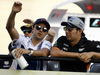 GP BAHRAIN, 16.04.2017 - Felipe Massa (BRA) Williams FW40 e Sergio Perez (MEX) Sahara Force India F1 VJM010