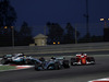 GP BAHRAIN, 16.04.2017 - Gara, Valtteri Bottas (FIN) Mercedes AMG F1 W08 e Sebastian Vettel (GER) Ferrari SF70H