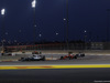 GP BAHRAIN, 16.04.2017 - Gara, Valtteri Bottas (FIN) Mercedes AMG F1 W08 e Sebastian Vettel (GER) Ferrari SF70H