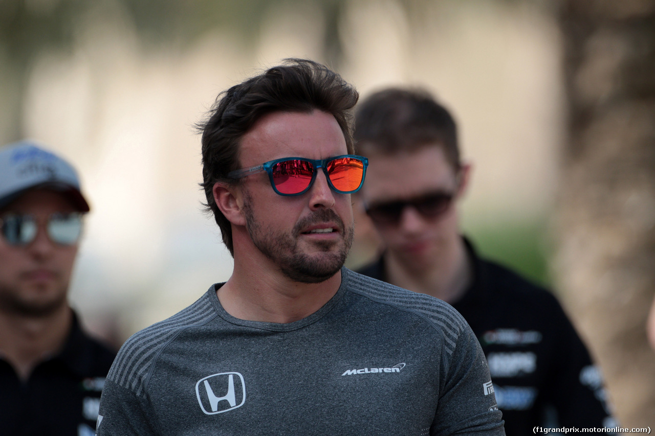 GP BAHRAIN, 13.04.2017 - Fernando Alonso (ESP) McLaren MCL32