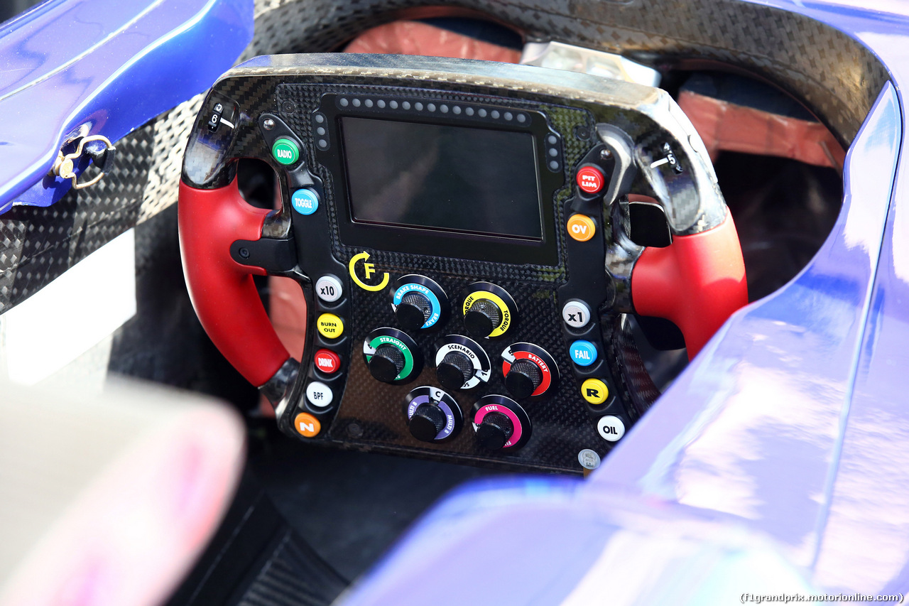 GP BAHRAIN, 13.04.2017 - The steering wheel of Scuderia Toro Rosso STR12
