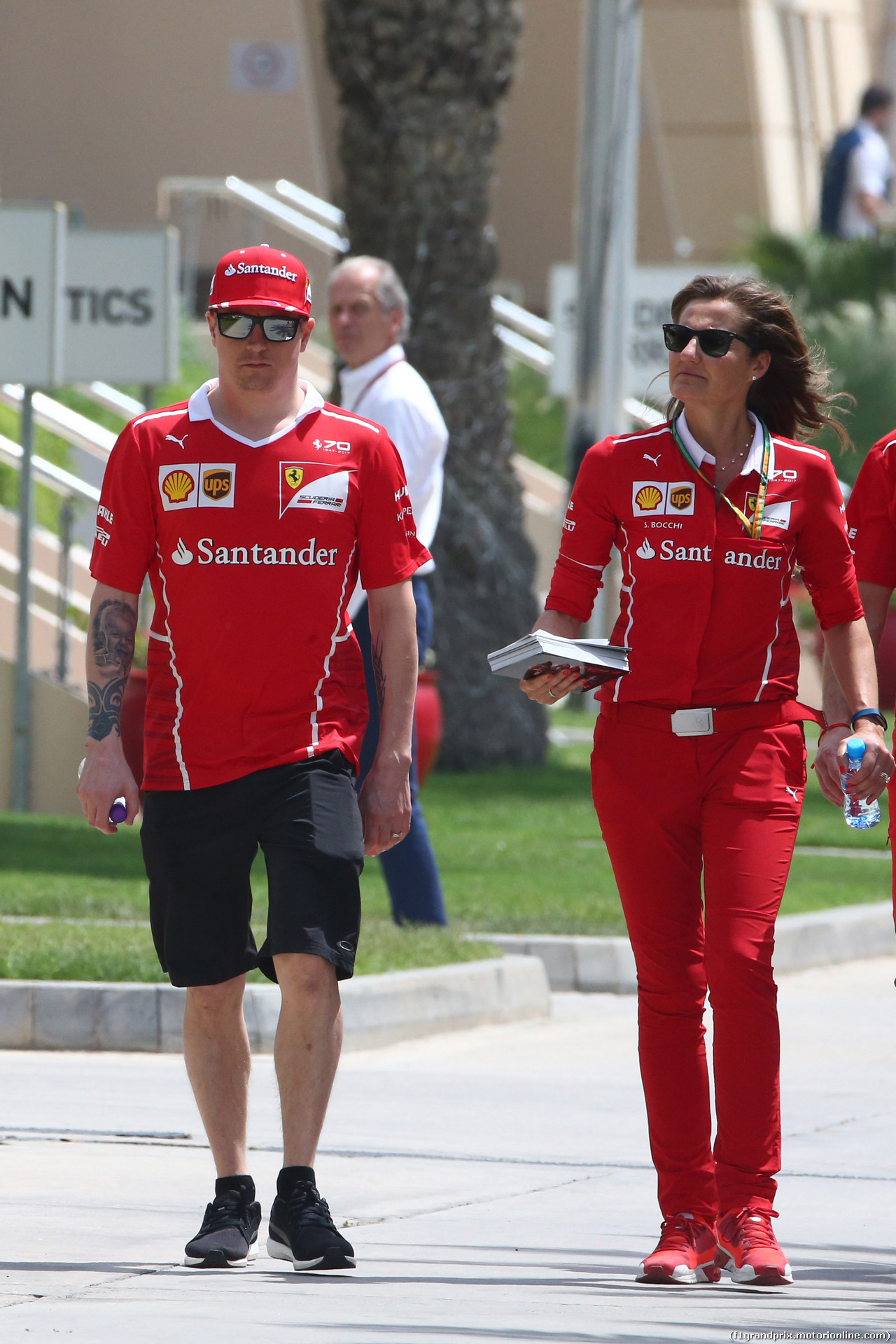 GP BAHRAIN, 15.04.2017 - Kimi Raikkonen (FIN) Ferrari SF70H e Stefania Boccoli (ITA) Ferrari PR Officer