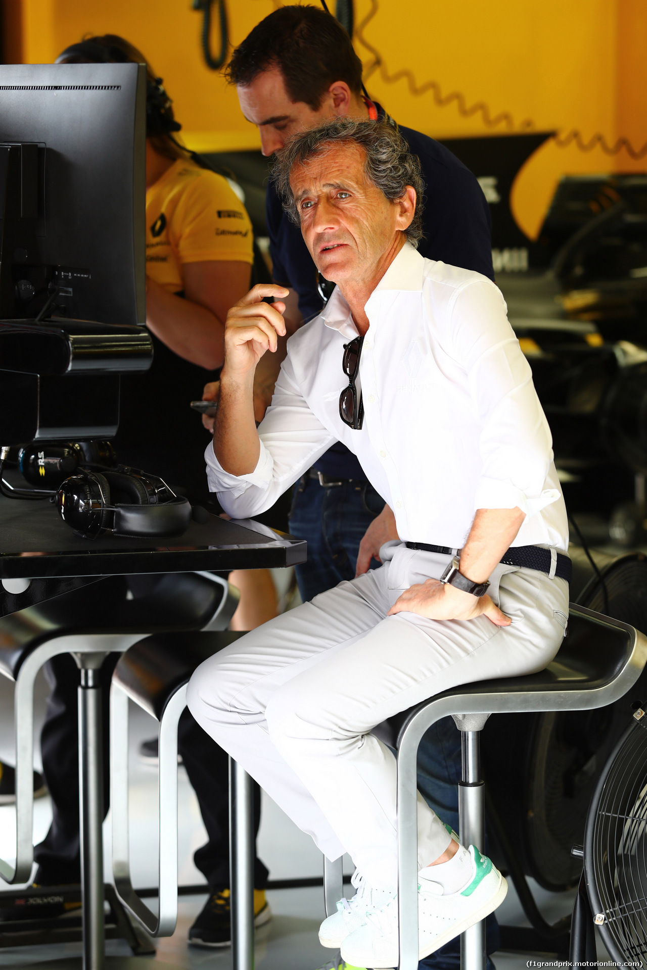 GP BAHRAIN, 15.04.2017 - Prove Libere 3, Alain Prost (FRA) Renault Sport F1 Team Special Advisor