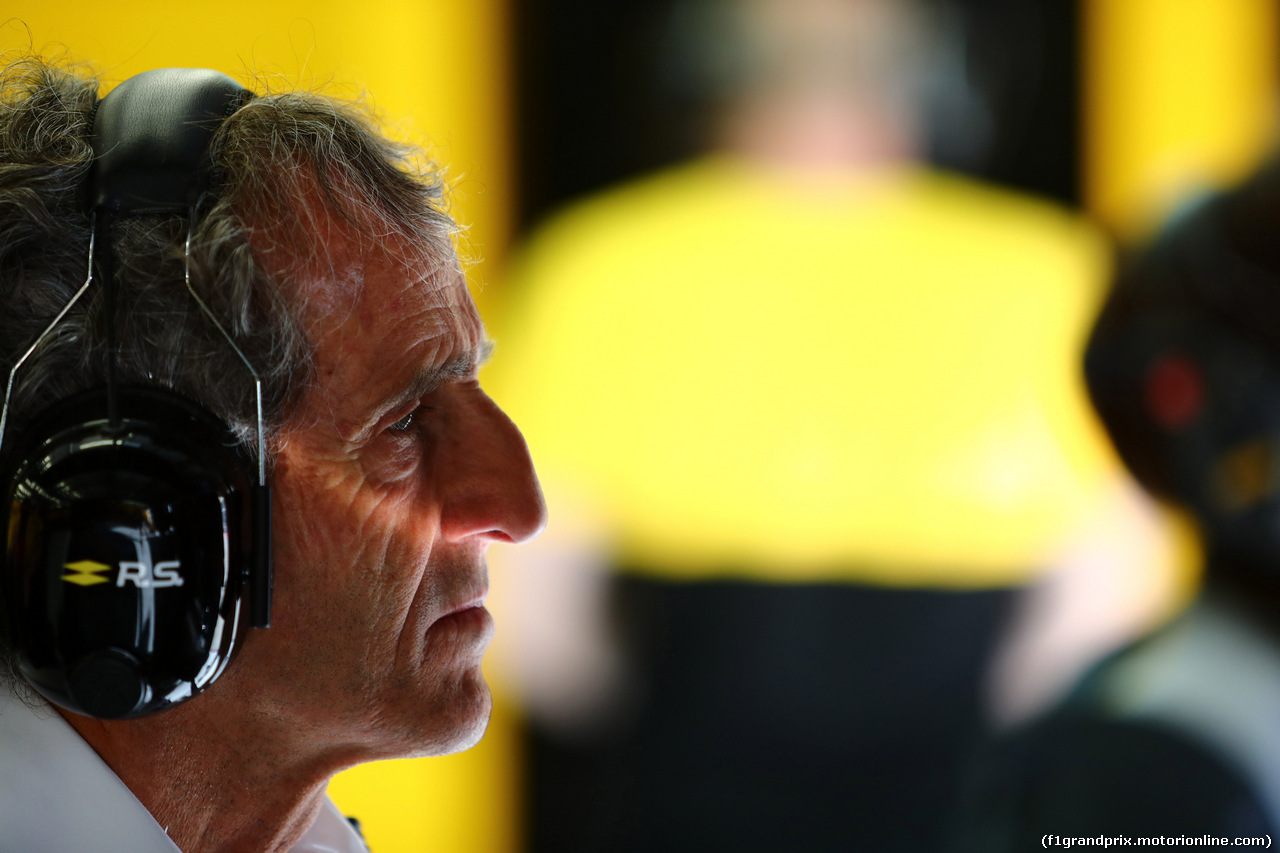 GP BAHRAIN, 15.04.2017 - Prove Libere 3, Alain Prost (FRA) Renault Sport F1 Team Special Advisor