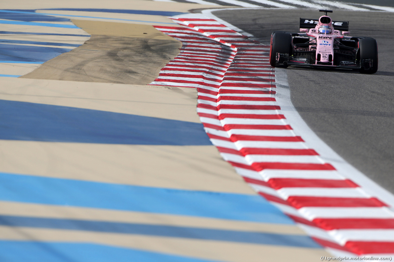 GP BAHRAIN, 15.04.2017 - Prove Libere 3, Sergio Perez (MEX) Sahara Force India F1 VJM010