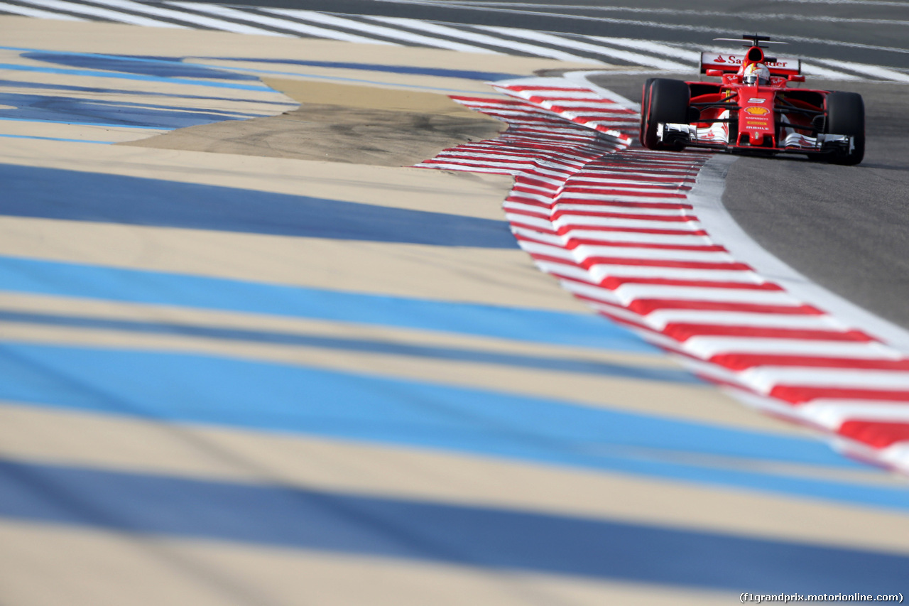 GP BAHRAIN, 15.04.2017 - Prove Libere 3, Sebastian Vettel (GER) Ferrari SF70H