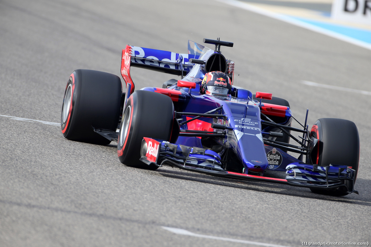 GP BAHRAIN, 15.04.2017 - Prove Libere 3, Daniil Kvyat (RUS) Scuderia Toro Rosso STR12