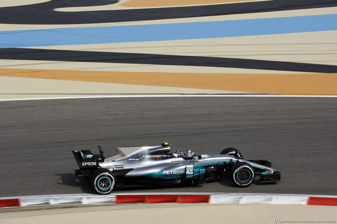 GP BAHRAIN, 15.04.2017 - Prove Libere 3, Valtteri Bottas (FIN) Mercedes AMG F1 W08