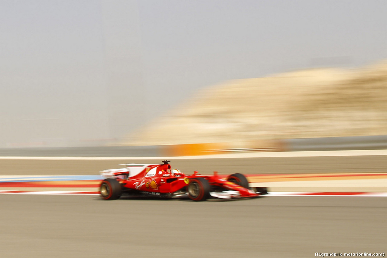 GP BAHRAIN, 15.04.2017 - Prove Libere 3, Sebastian Vettel (GER) Ferrari SF70H